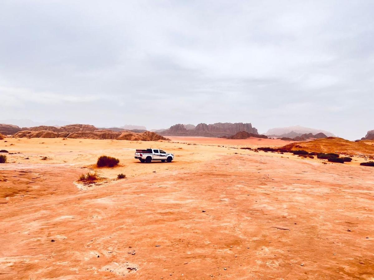 Wadi Rum Sky Tours & Camp Exterior foto