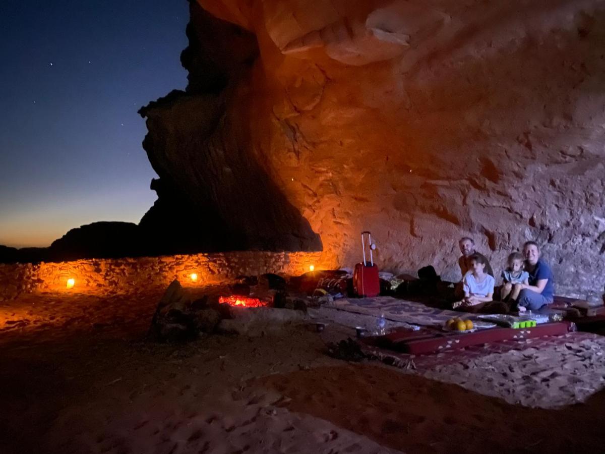 Wadi Rum Sky Tours & Camp Exterior foto