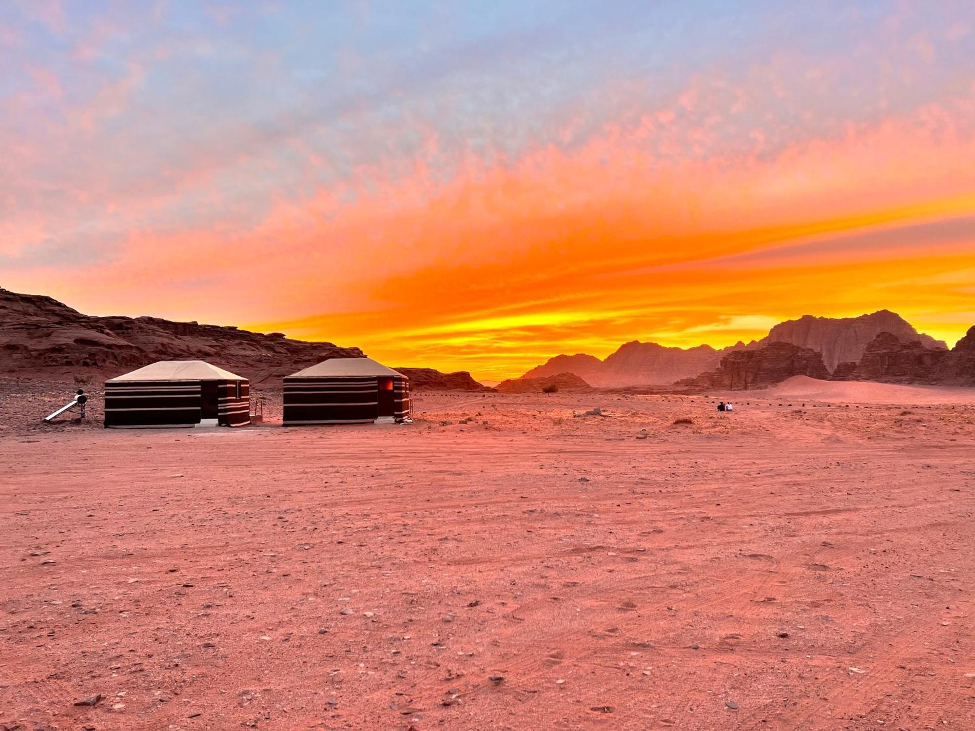 Wadi Rum Sky Tours & Camp Exterior foto