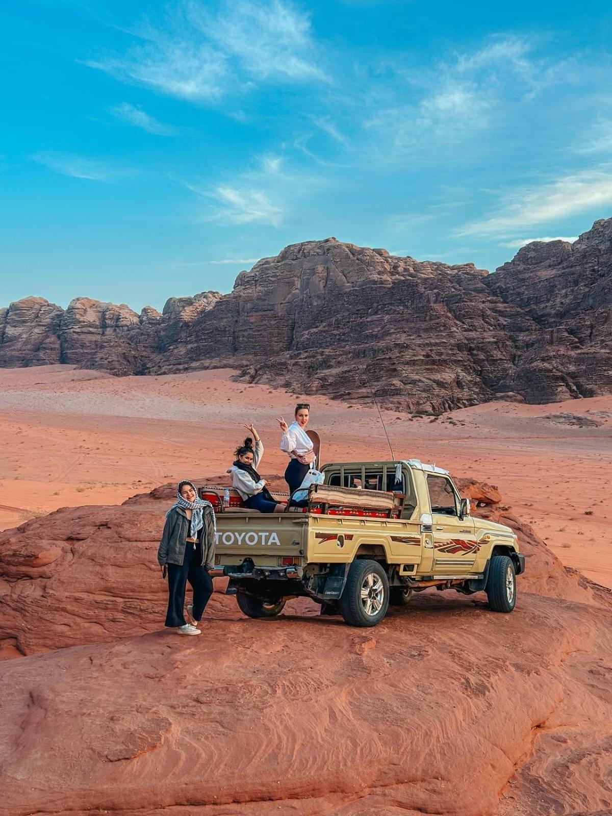 Wadi Rum Sky Tours & Camp Exterior foto