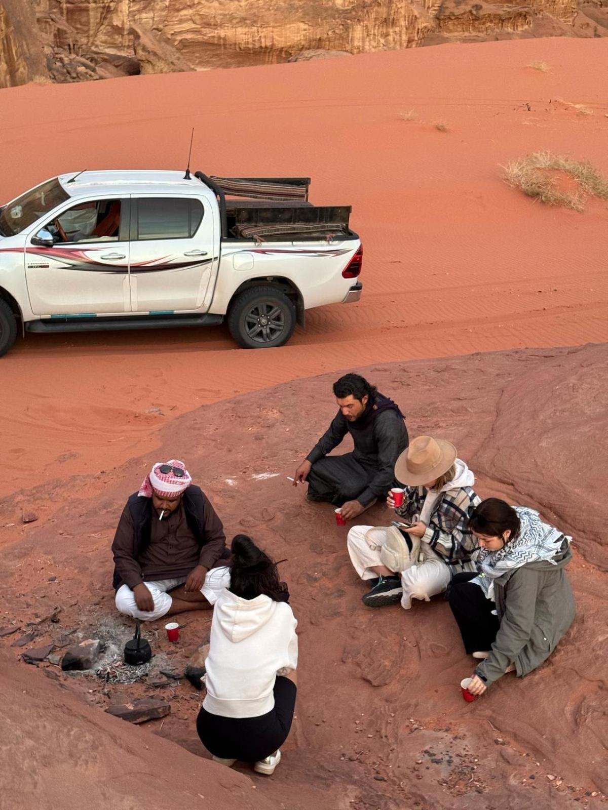 Wadi Rum Sky Tours & Camp Exterior foto